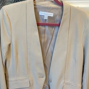 New York and company jacket without collar